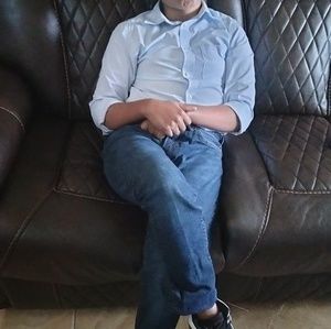 Meet your Posher, Javier